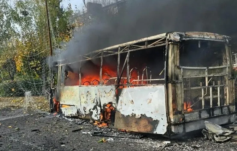 Ataque ruso contra autobuses deja 33 muertos en Ucrania
