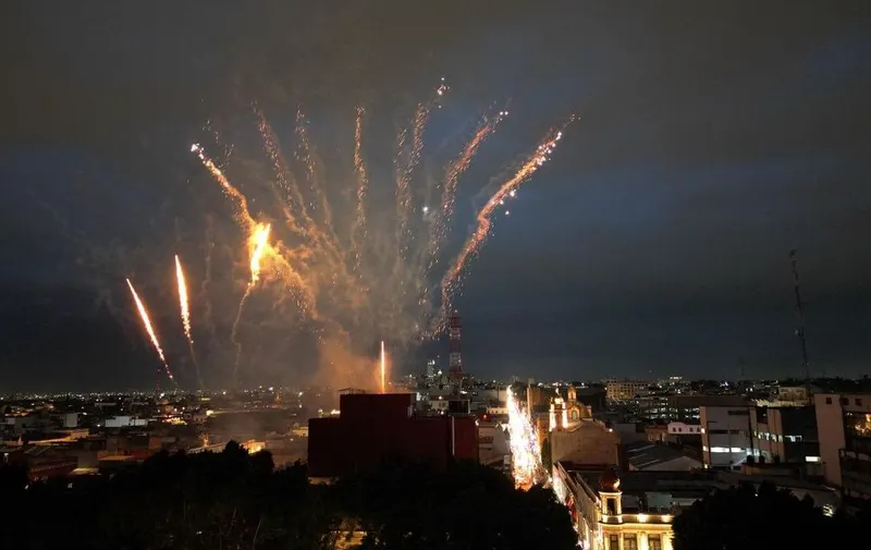 ayuntamiento-puebla-encendido-luces-fiestas-patrias
