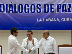 Colombia oficializa la pregunta del plebiscito por la paz