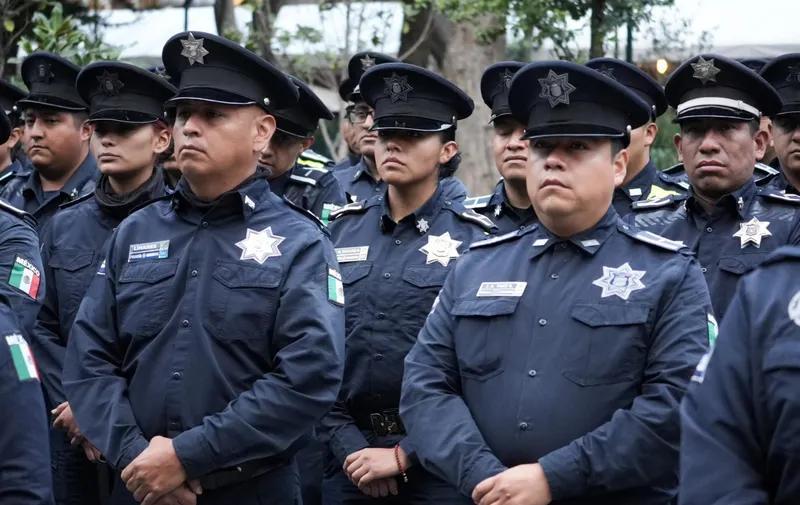 Encabezan Alejandro Armenta y Pepe Chedraui pase de lista a fuerzas municipales en el Zócalo de Puebla