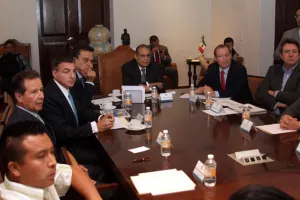 Respaldo absoluto a acciones encaminadas a abatir la pobreza y el hambre ofrece gobierno estatal
