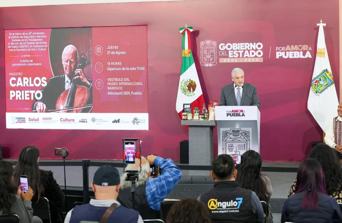 45 años del ISSSTEP