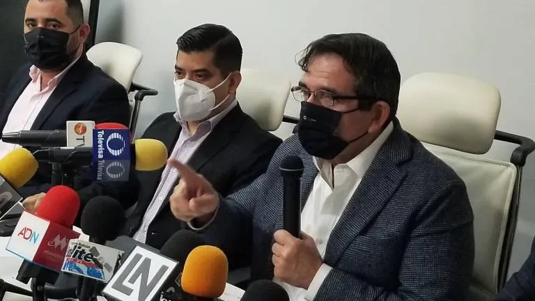 Detectan dos casos sospechosos de Ómicron en Sinaloa