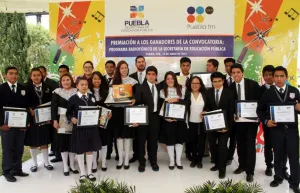 Premian a ganadores de convocatoria Programa Radiofónico de la SEP
