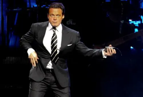 Luis Miguel pide dinero prestado para pagar demandas