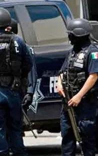 Les prohíben a policías federales chatear en redes sociales