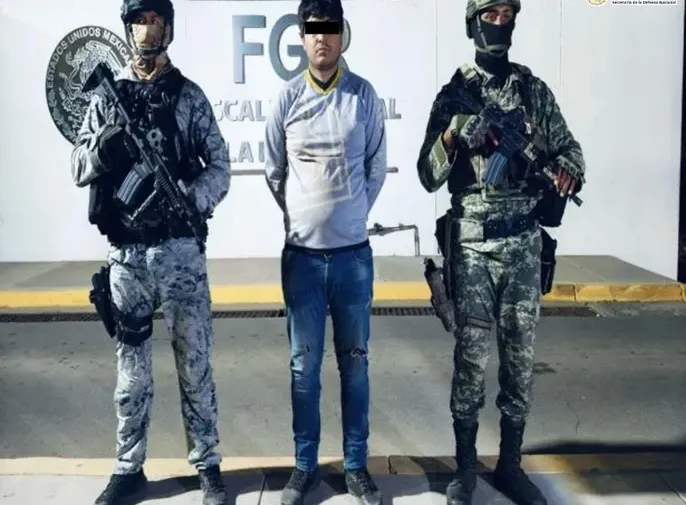 En Sinaloa fueron detenidos dos sujetos en posesión de armas de fuego y fentanilo