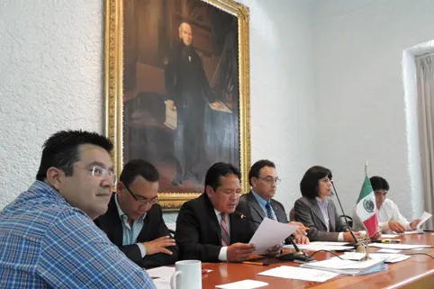Congreso sigue los trabajos para renovar al IEE y al TEE