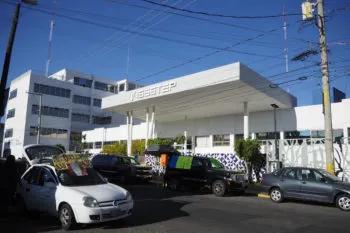 Falta de especialistas, medicamentos y bloqueo a las jubilaciones son las quejas del sindicato del ISSSTEP