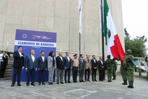 Participa Tony Gali en el Izamiento de Bandera de la SFA