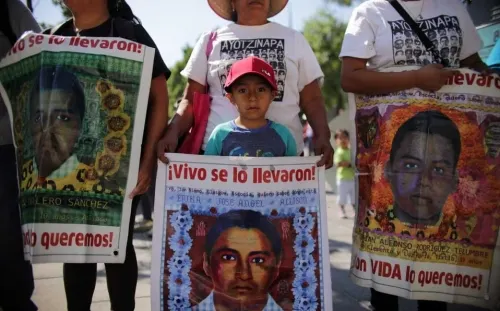 Declinan tres a encabezar fiscalía especial para el caso Ayotzinapa