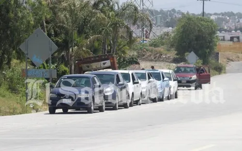 Buscan erradicar taxis piratas
