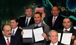 Moreno Valle firma convenio con la federación para homologar registro civil
