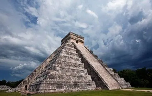 Esta foto de Chichén Itzá genera un debate sobre el uso de drones