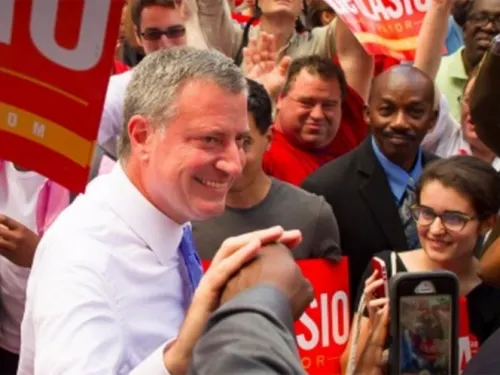 El alcalde de NY, Bill de Blasio, busca la presidencia de EU