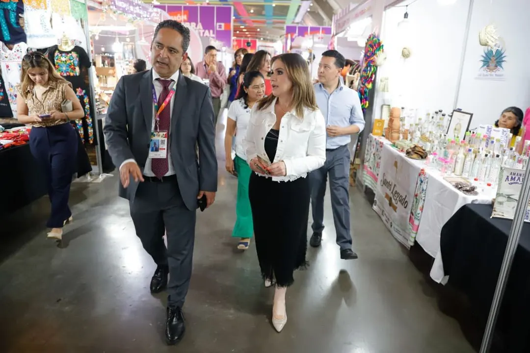 Juan Carlos Moreno Valle Beatriz Camacho