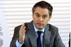 Reconoce Nuño apoyo de gobernadores en la transformación educativa