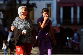 Pega fuerte en Puebla la ola de calor, se registran temperaturas superiores a los 30 °C