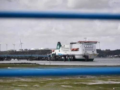Se incendia un ferry con 150 personas a bordo en Filipinas