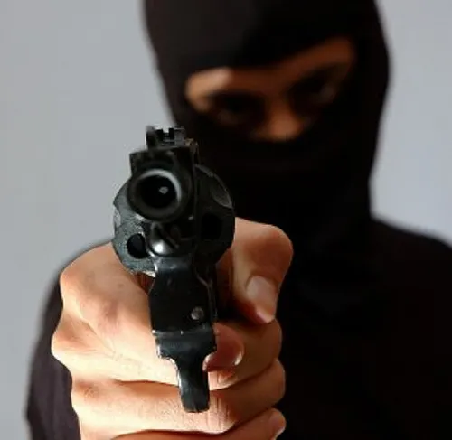 Hombres armados asaltan el “Bar Cornelios”