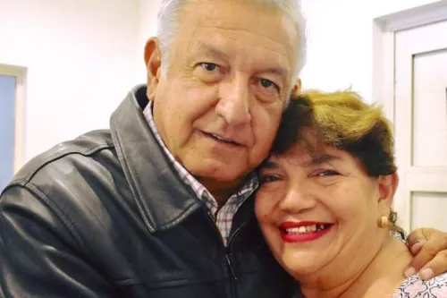 Por Coronavirus, reportan grave a prima de AMLO