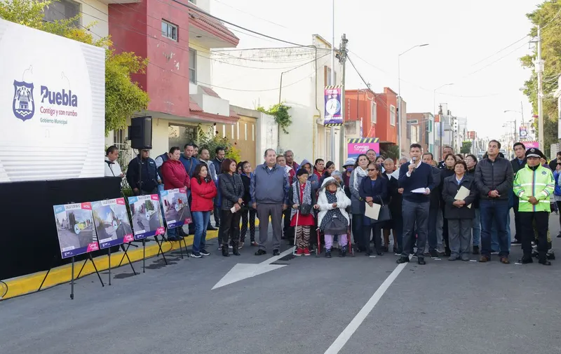ayuntamiento-entrega-calle-granjas-puebla