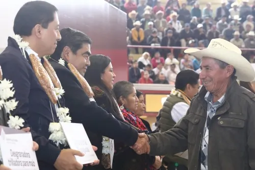 Puebla tendrá obras sociales y no suntuosas como en otros gobiernos, se presentarán a AMLO: Barbosa