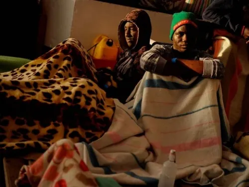 Naufragio en costas italianas deja 20 migrantes desaparecidos