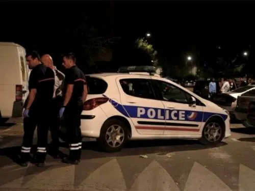 Reportan 8 heridos tras tiroteo afuera de mezquita en Francia
