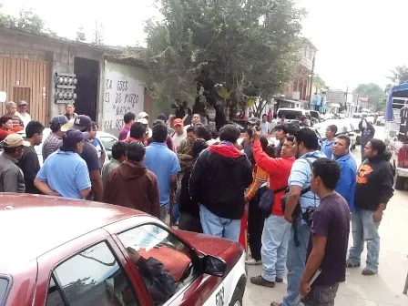 Enfrentamiento entre mototaxistas deja dos muertos en Chimalhuacán