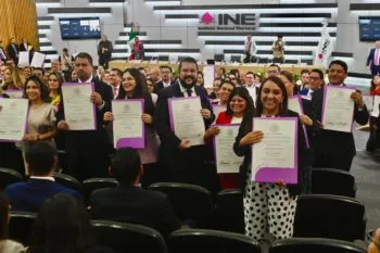 INE entregó constancias de mayoría a magistrados de Circuito y juzgadores de Distrito