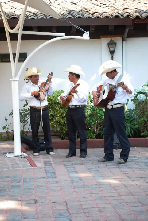 Conjunto de Huapango ofreció un concierto didáctico titulado “Homenaje a la Huasteca”