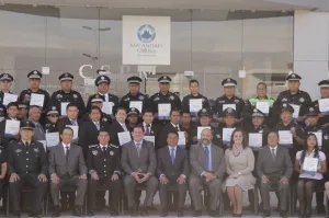 Paisano Arias clausuró el Diplomado de Seguridad Pública y Política Criminal