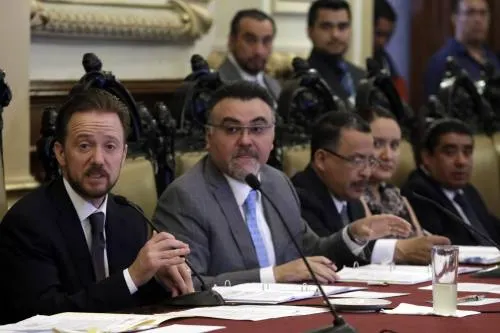 Desbandada de funcionarios; titulares del OOSL y Desarrollo Social Municipal dejan el cargo