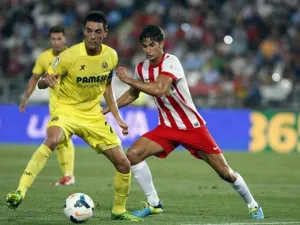 Villarreal estrena campaña con gran actuación de mexicanos