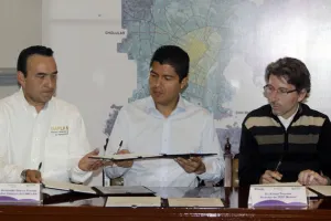 Comuna firma convenio para uso alternativo de movilidad en Puebla
