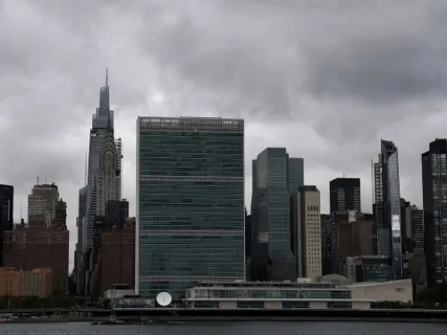 Alcalde de Nueva York pide reimponer cuarentena en 9 barrios