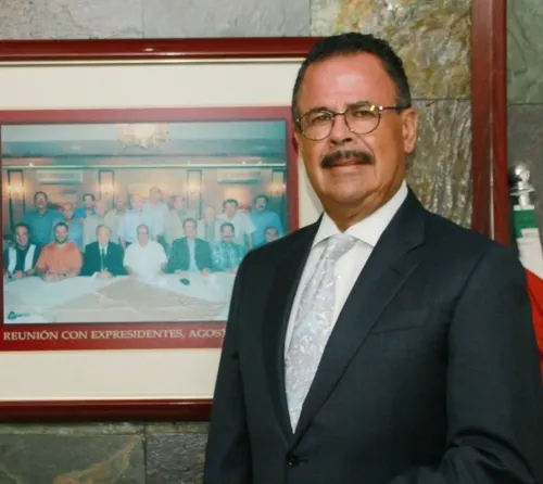 Presumen vínculos de Mario Escobedo y exalcalde Juan Manuel Gastelum