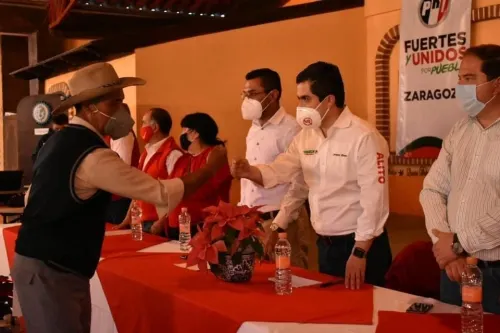 Realiza gira de trabajo por el Distrito de  Zacapoaxtla, Lorenzo Rivera Nava, Dirigente del MT