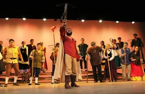 Consideran esencial fomentar el teatro y el arte en los jóvenes