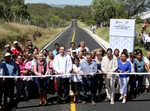 En Albino Zertuche, Moreno Valle inaugura carretera