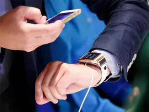 Samsung lanza a la venta su reloj inteligente “smartwatch”