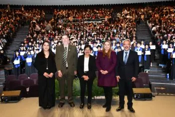Rectora Lilia Cedillo preside graduación de la Licenciatura en Estomatología
