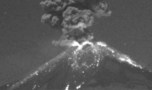 Nueva explosión del Popocatépetl alerta a habitantes de zonas aledañas