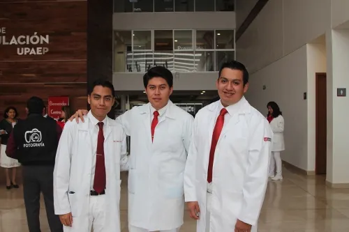 Upaep retirará a los médicos internos de pregrado de sus plazas