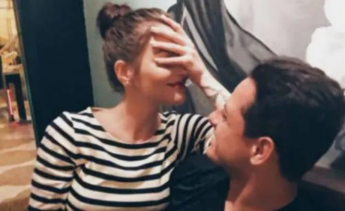 Chicharito confirma romance con la española Andrea Duro