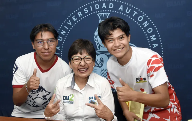 Preparatoria Benito Juárez BUAP festeja su 60 aniversario