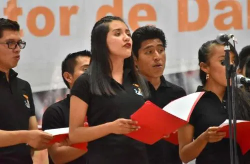 Instituto Macuil Xóchitl realiza clausura de diplomados