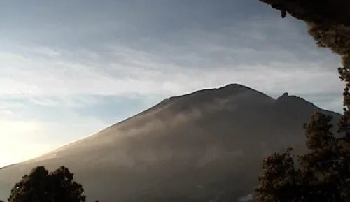 Volcán Popocatépetl sin registrar cambios, reportada PC estatal