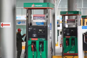 Las Manos Sucias del Gasolinero